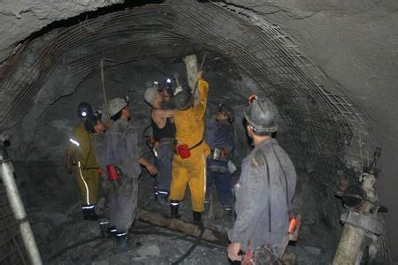 镇沅工程爆破中的危险因素分析以及应对工程爆破危险的措施